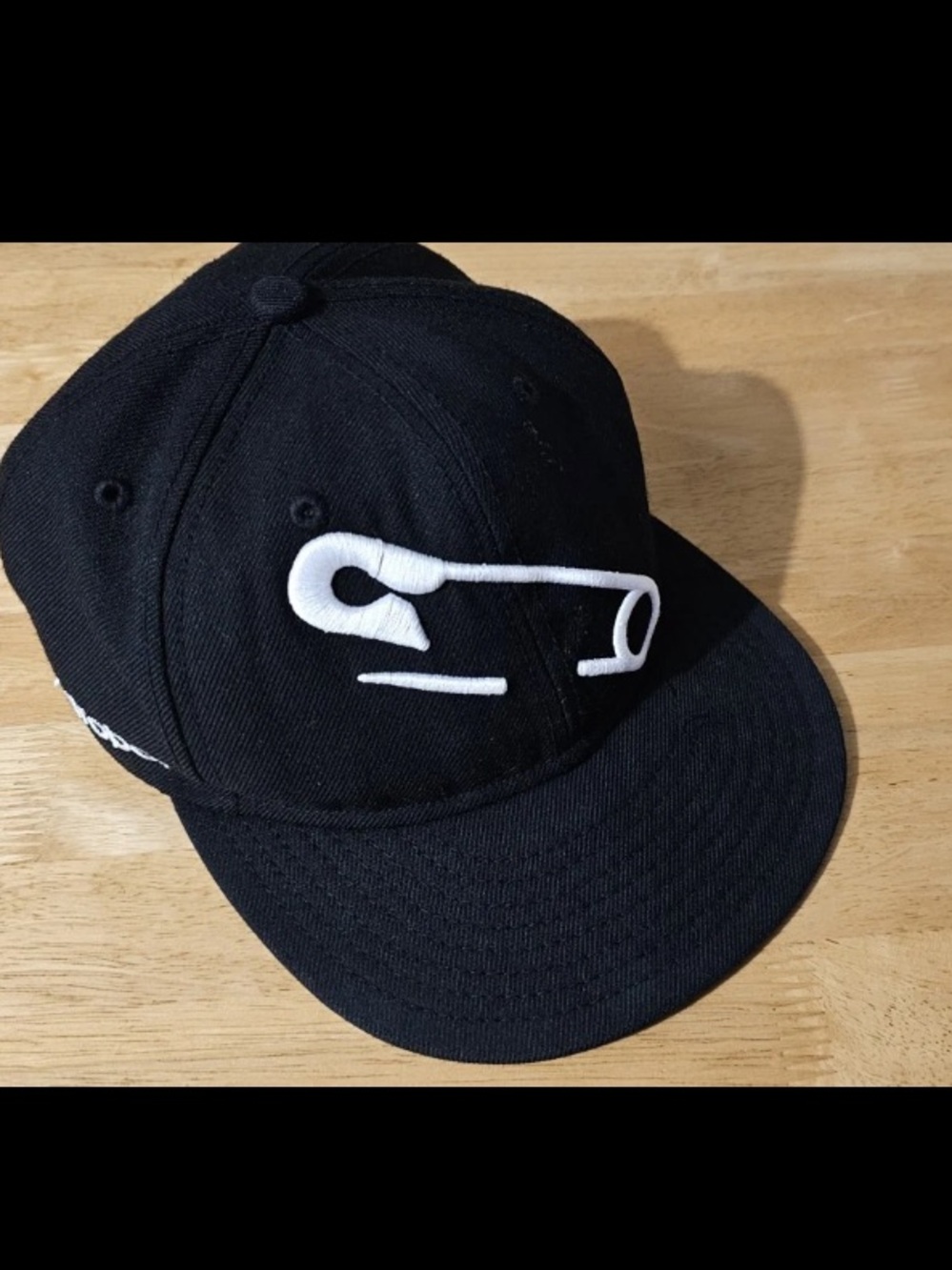 Kidrobot New Era 59FIFTY  Black Cap Rare- Sz 7 1/2